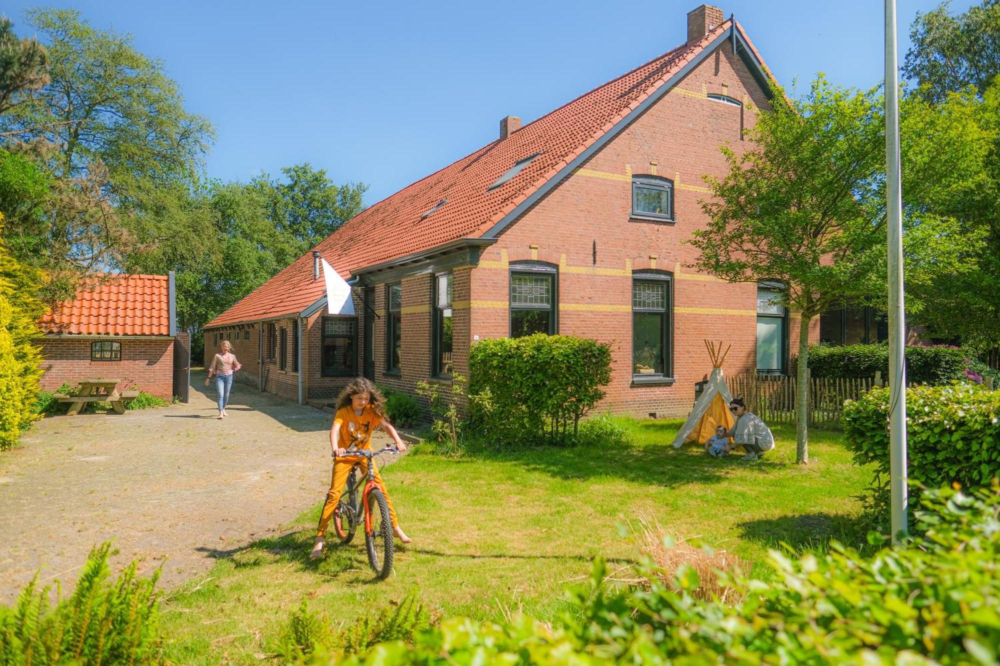 Gastenverblijf In Boerderij In Oost-Groningen Wedde 외부 사진